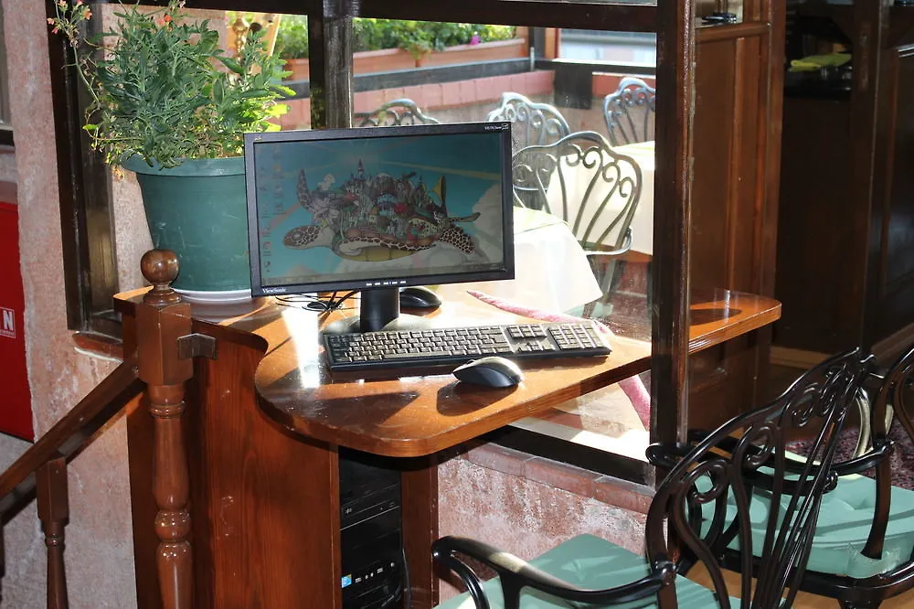 Guest house Ararat Hotel Istanbul
