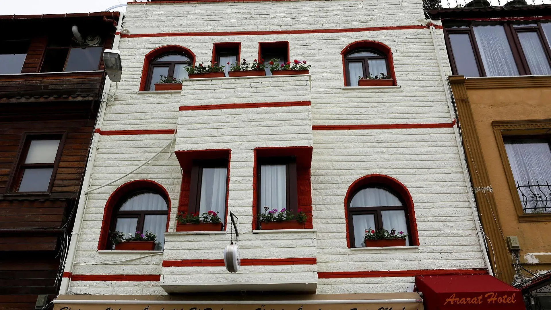 Ararat Hotel location
