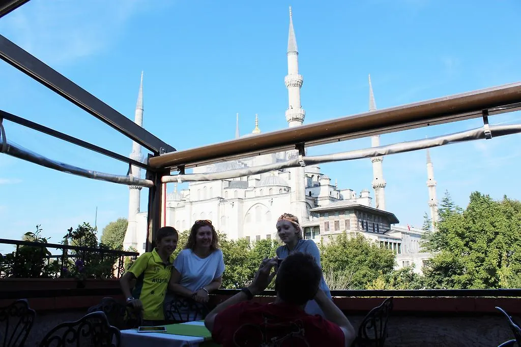 Ararat Hotel Istanbul 2*,